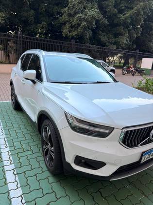 VOLVO XC40 1.5 T5 RECHARGE INSCRIPTION GEARTRONIC VOLVO XC40 1.5 T5 RECHARGE INSCRIPTION GEARTRONIC